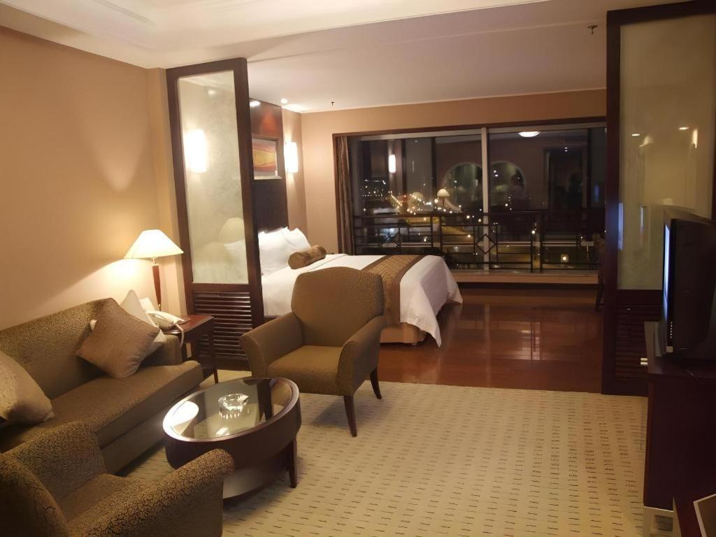 Qingdao Blue Horizon Hotel Laoshan Экстерьер фото