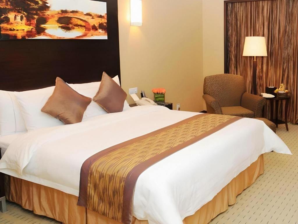 Qingdao Blue Horizon Hotel Laoshan Экстерьер фото