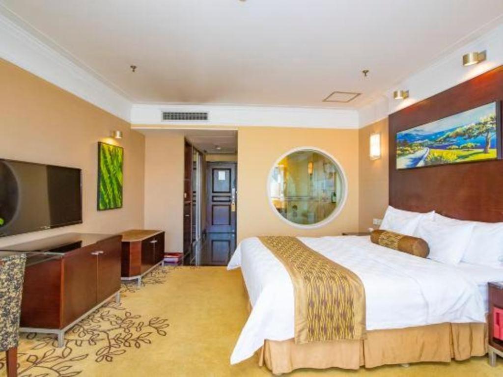 Qingdao Blue Horizon Hotel Laoshan Экстерьер фото