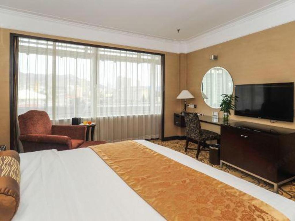 Qingdao Blue Horizon Hotel Laoshan Экстерьер фото